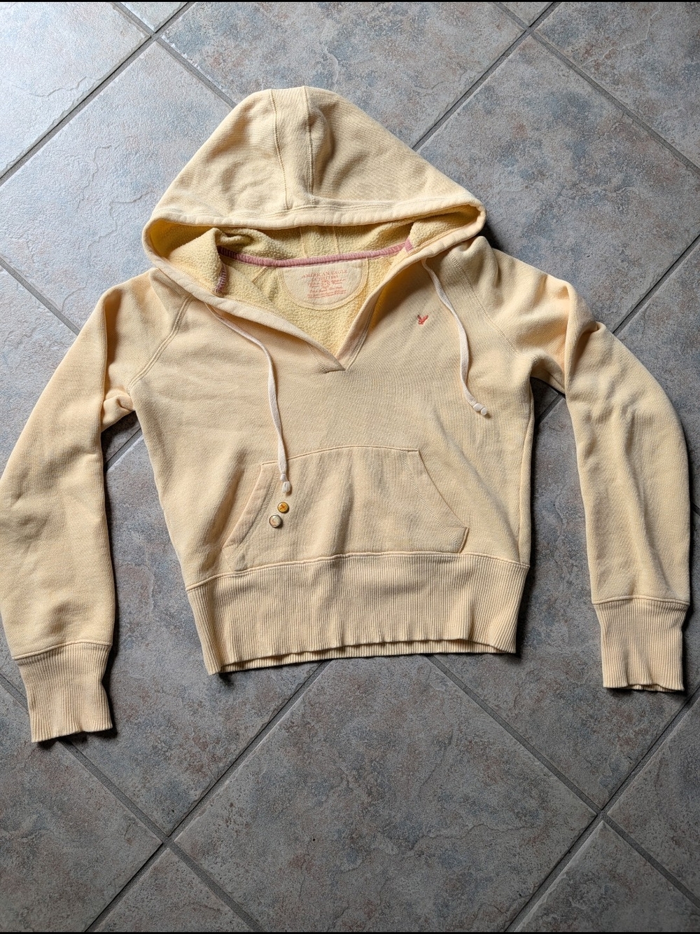 Women’s Cream Hooded Sweatshirt Pullover